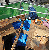 小屋組みも腐食が酷かった!